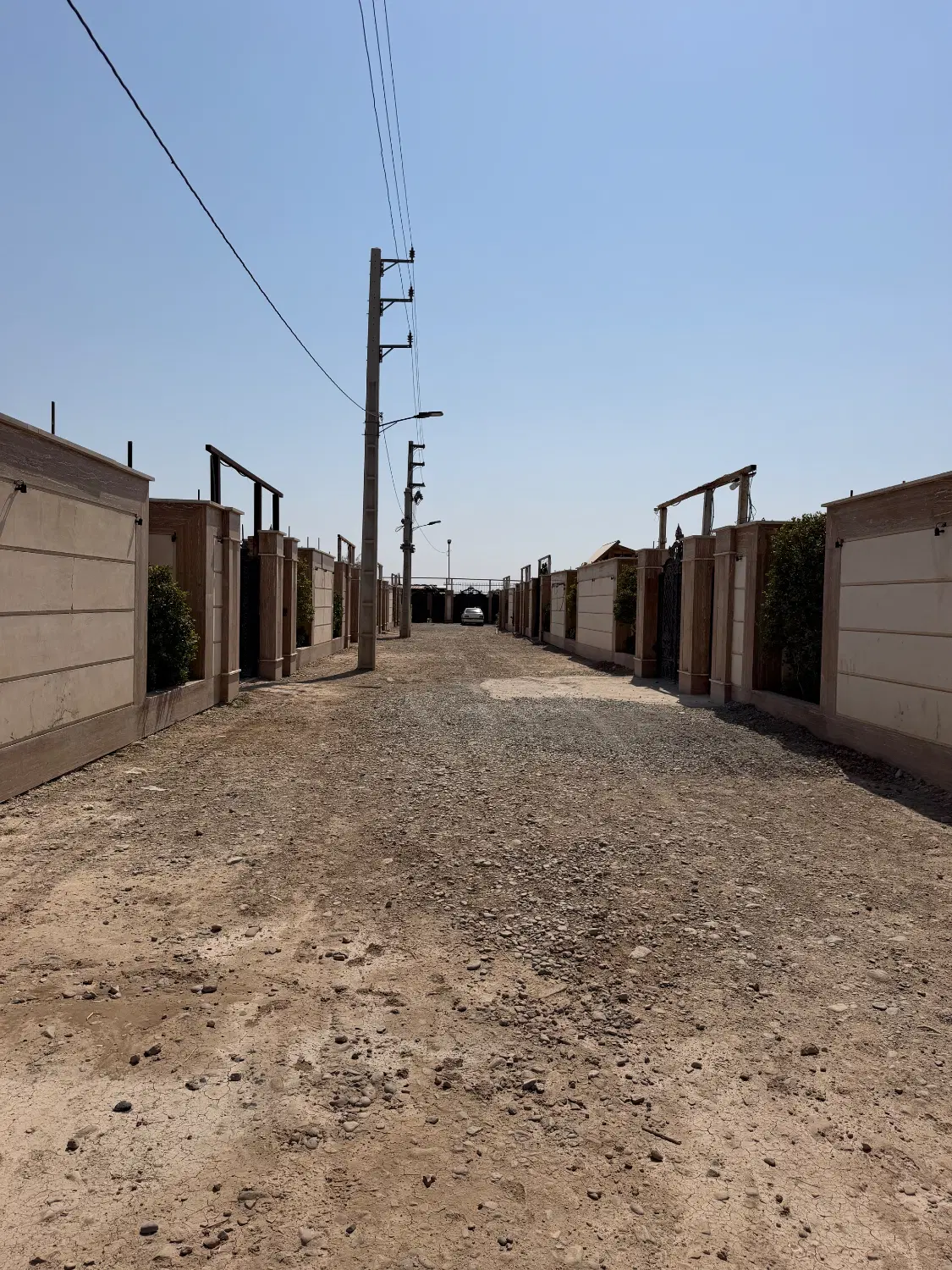 زمین چهاردیواری شهرکی