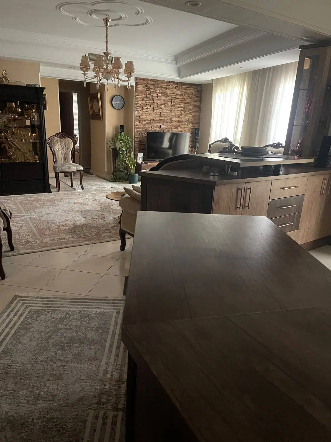 ۹۰ متری ، سالن باویوی ابدی ، دوخواب نورگیر