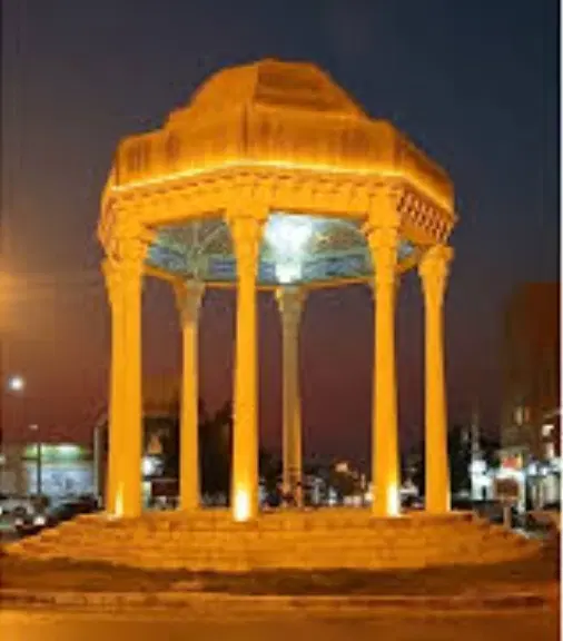 300 متر ویلایی همراه با 33 متر تجاری. سر فردوسی