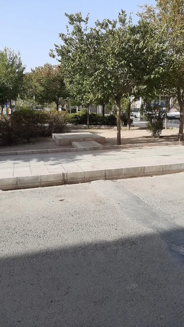 اجاره ویلایی پارکینگ دار راه جدا