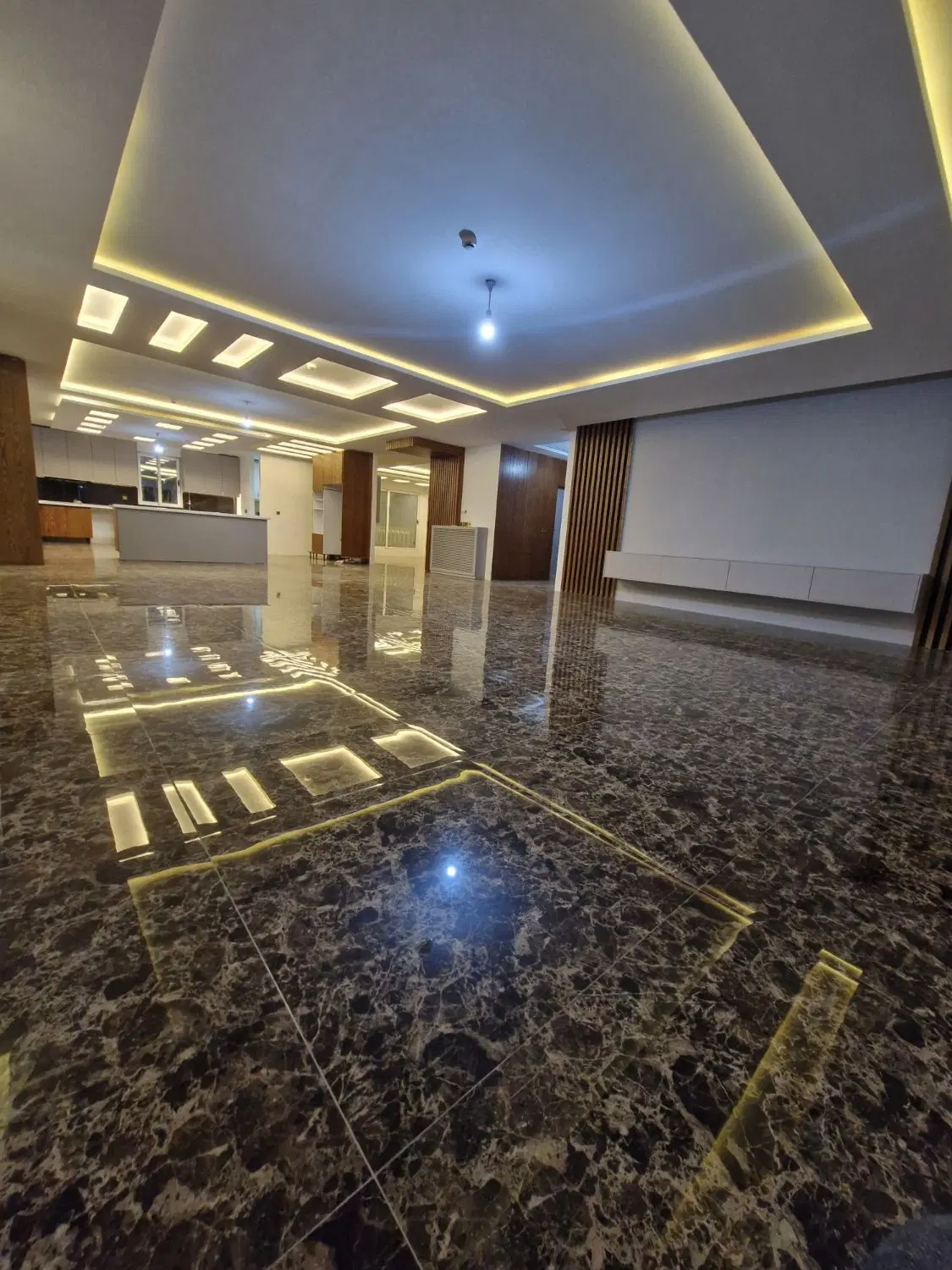 اپارتمان ۳۴۵ متری شاهد مشهد