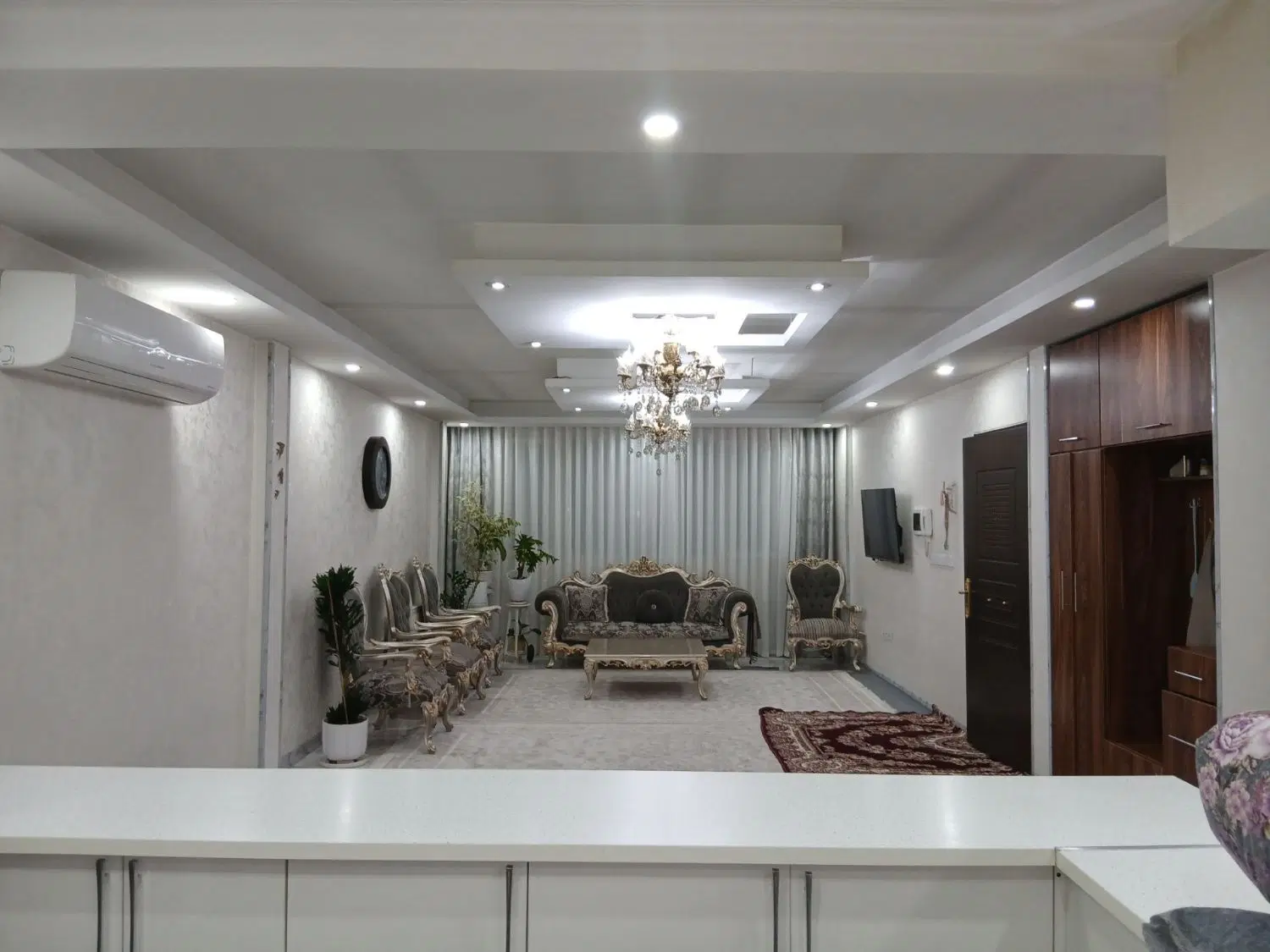 واحد ۱۰۰ متر بحر بلوار کشاورز