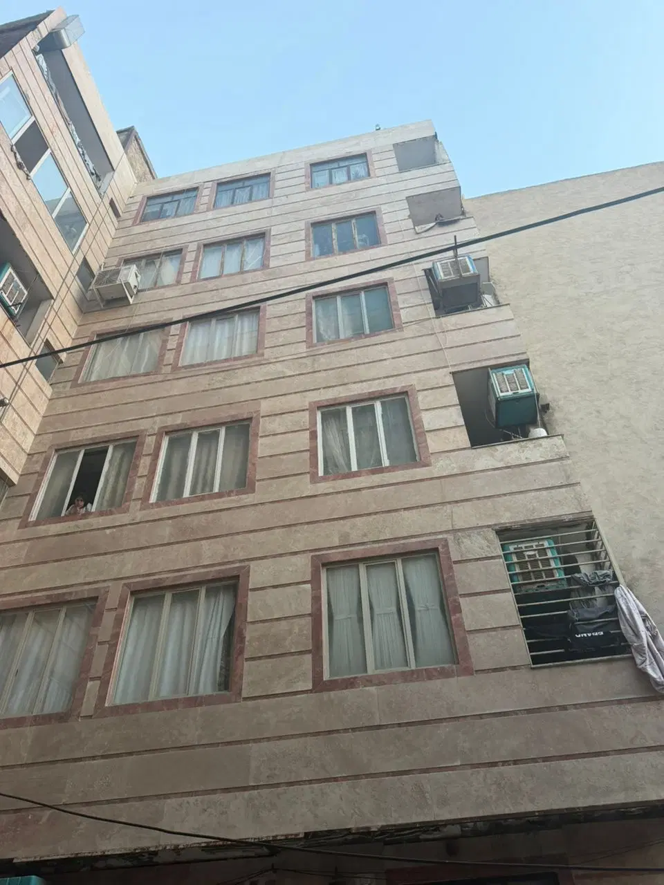 خانه 200متری مسکونی و تجاری