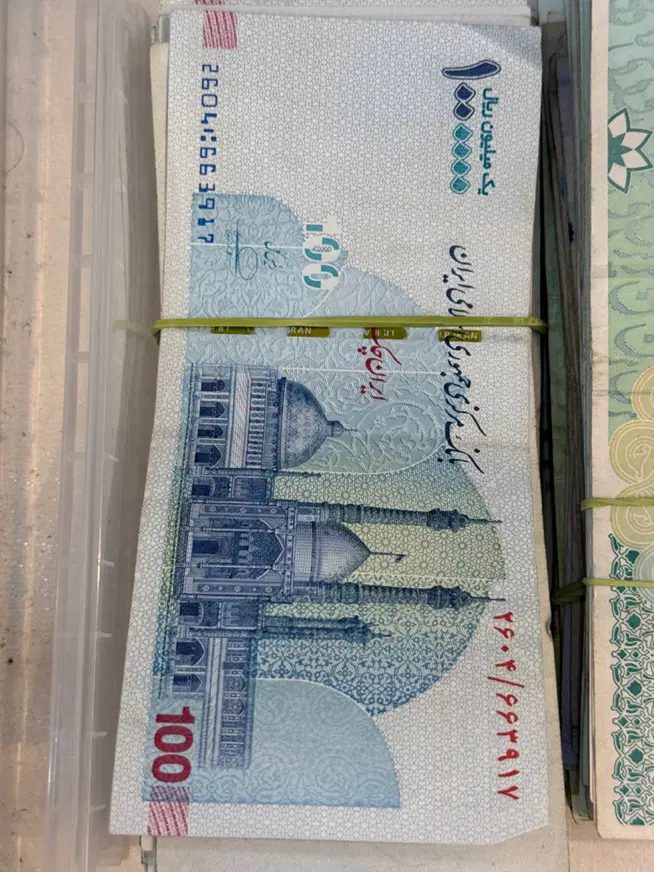 زمین حسین اباد