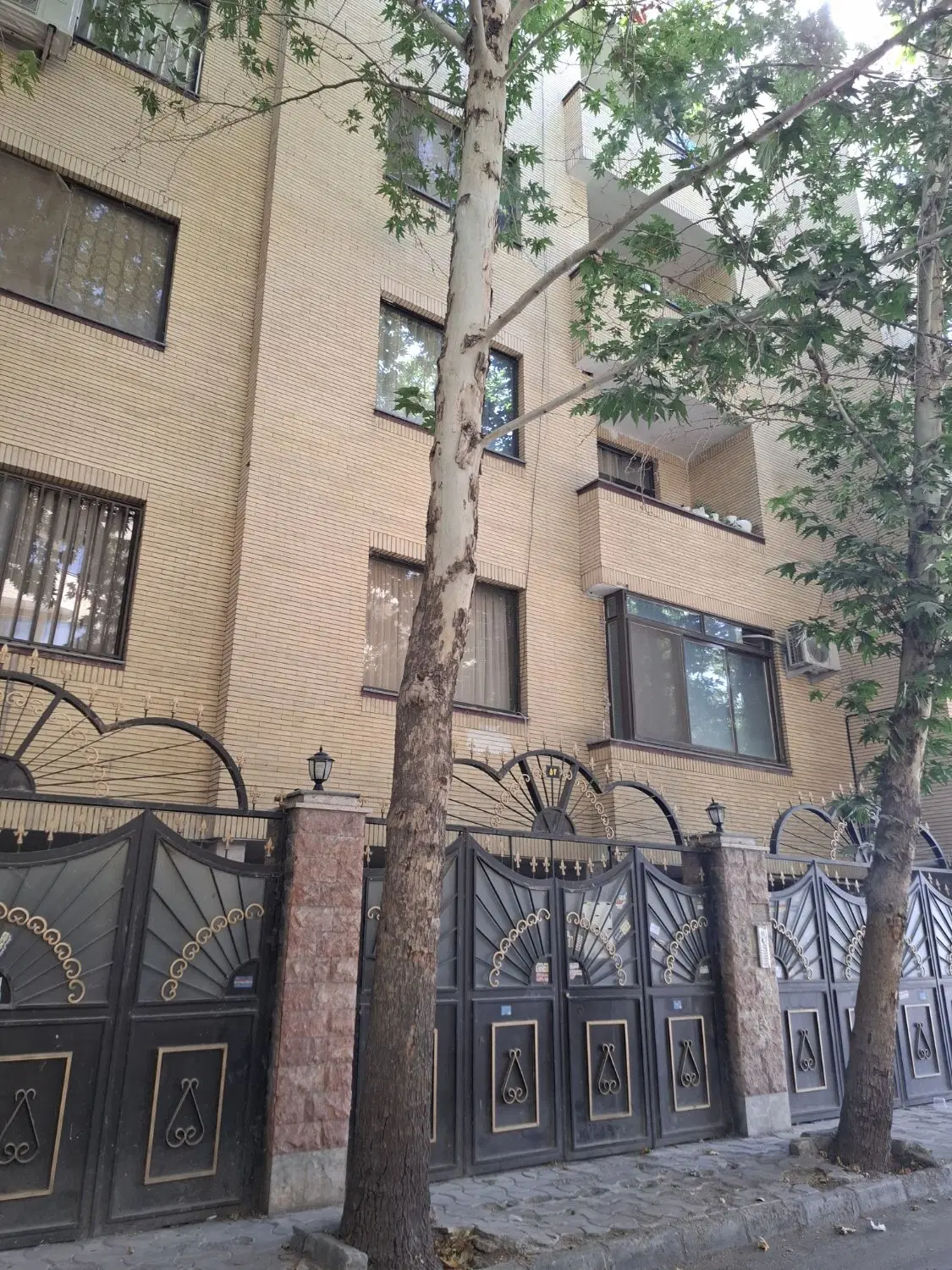 خانه 78 متری  ب رهن و  اجاره داده می‌شود