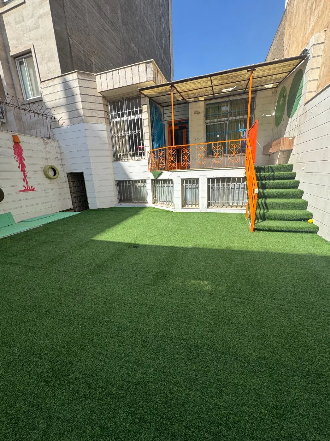 ویلایی حاشیه فرهنگ