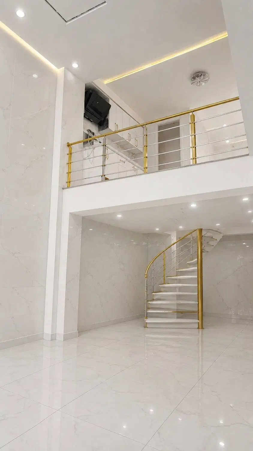 رهن مغازه دوبلکس ۱۰۰ متری