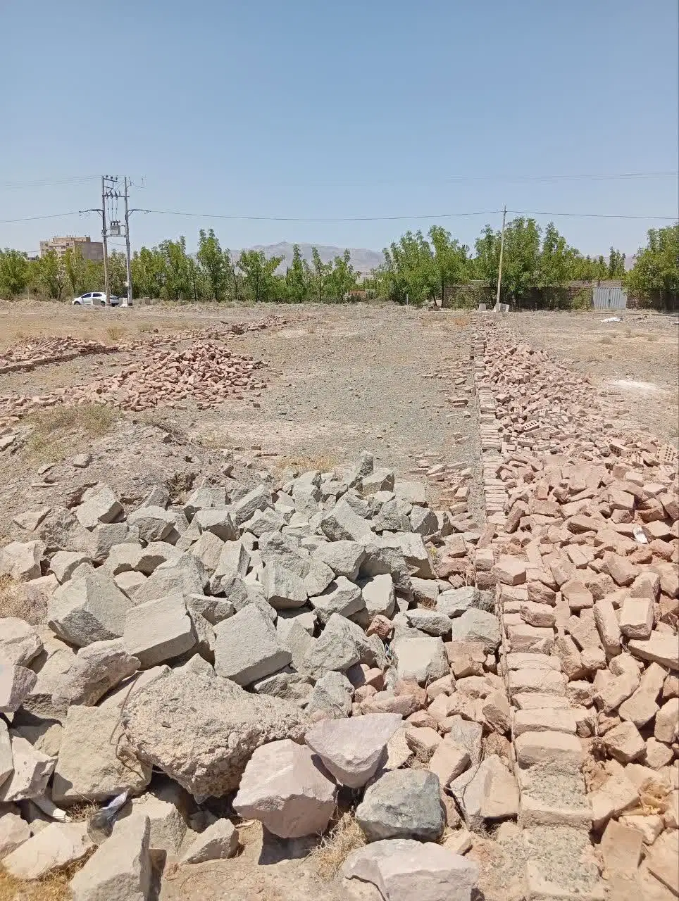 اجاره زمین آوینی