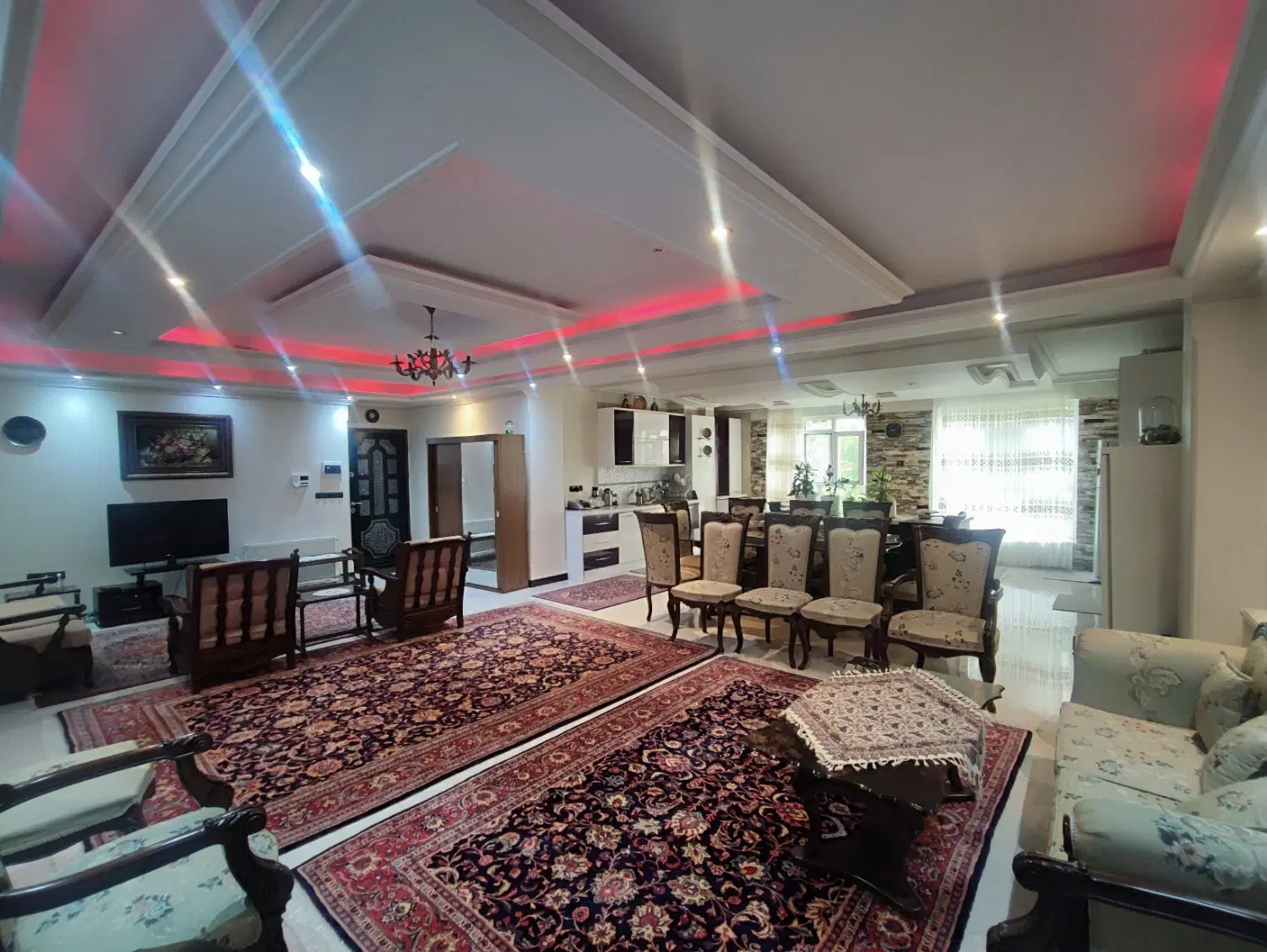 ۱۳۶ متر بهترین لوکیشن چشمگیر در فاز ۲ حکیمیه