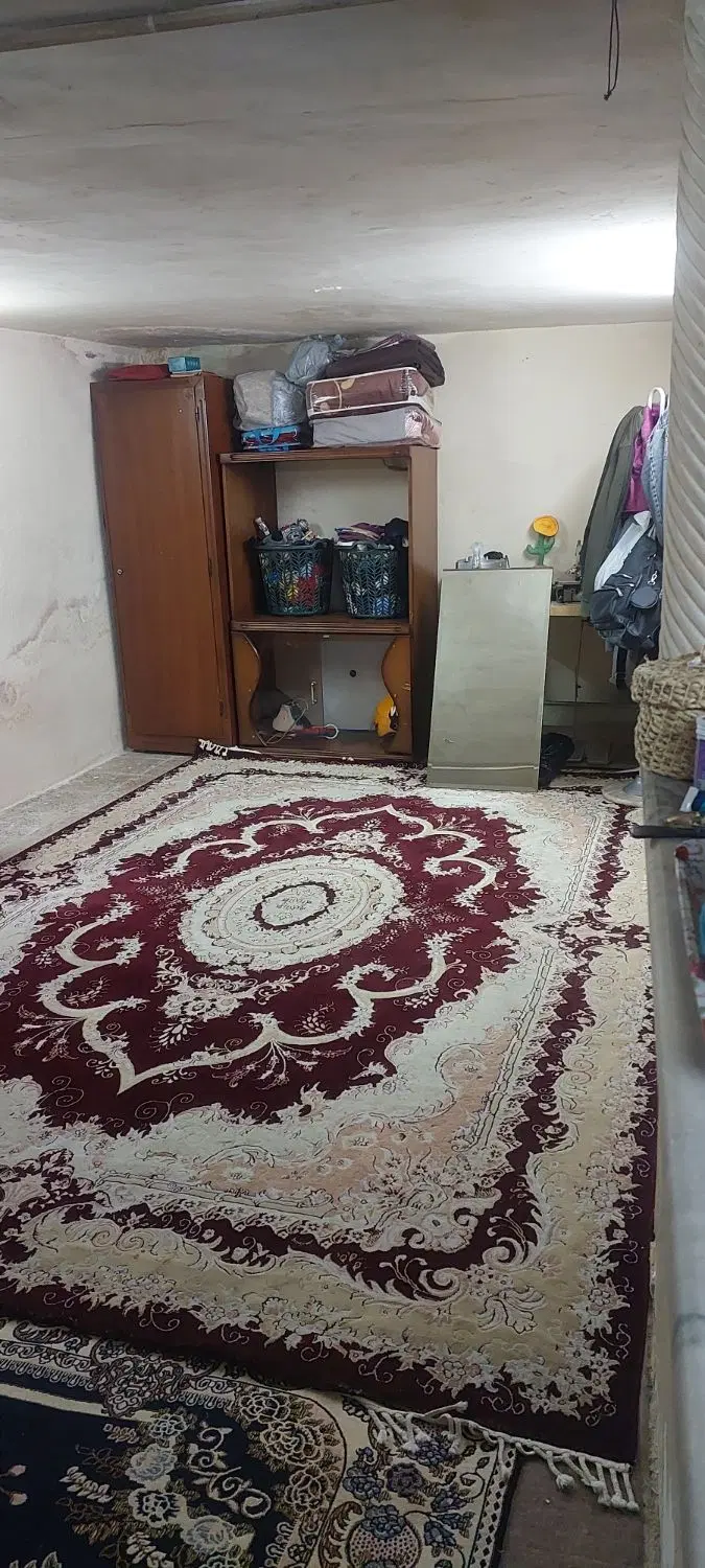 زیر زمین اجاره‌ای