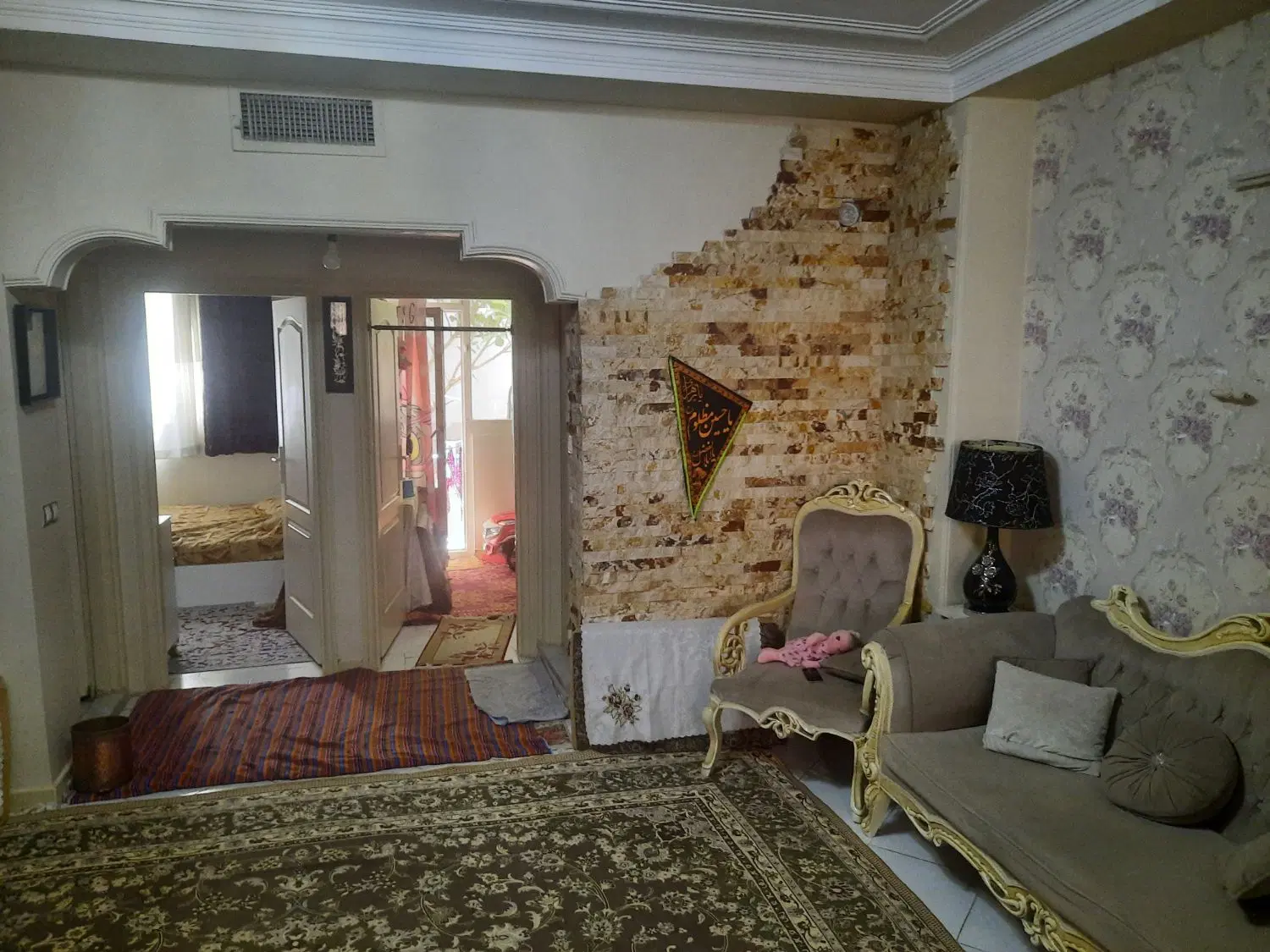 آپارتمان تک واحدی