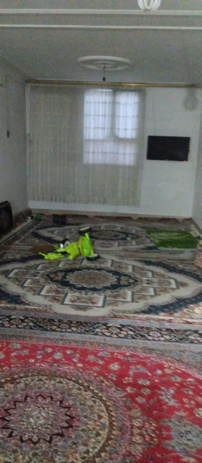 اجاره خانه 90متری طبقه۲ 250دوتومن300رهن کامل