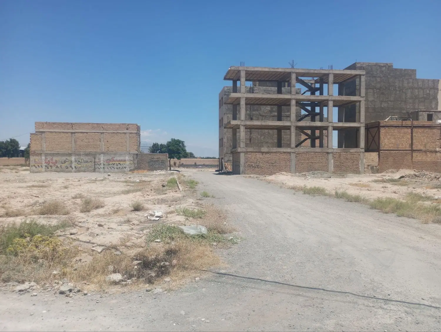 زمین در صبا شهر