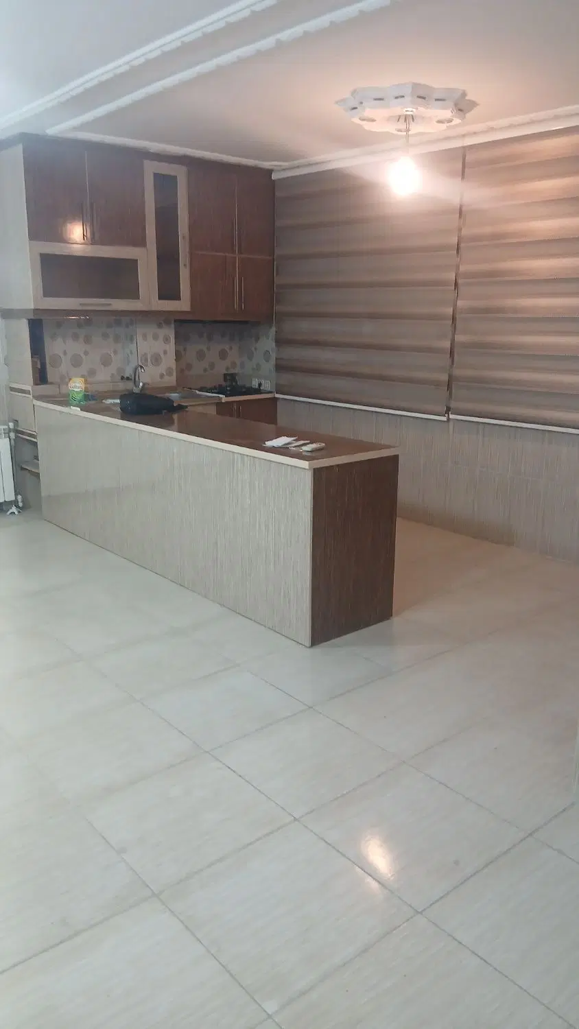ساختمان۲۲بهمن چهارراه سنگراجاره