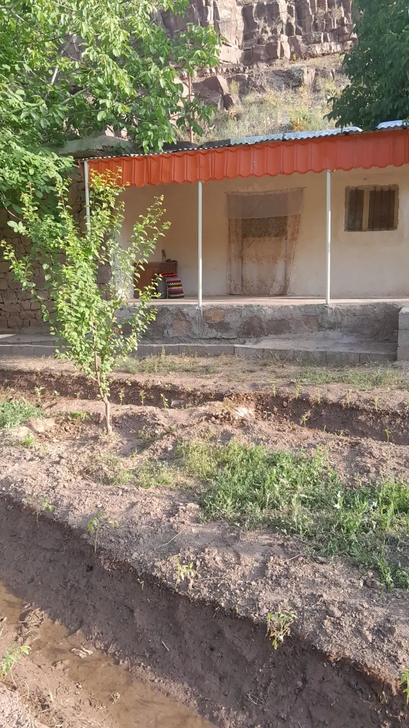 باغ جاده کلات فروشی وقابل معاوضه با منزل درمشهد