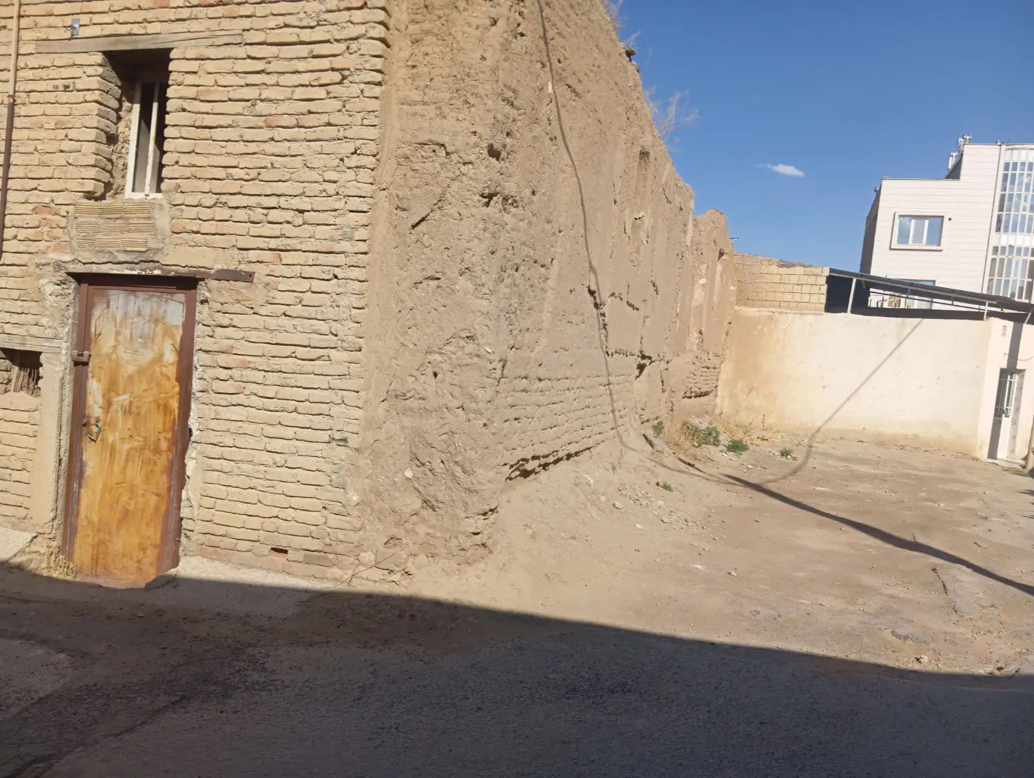 زمین مسکونی حصار قصابان