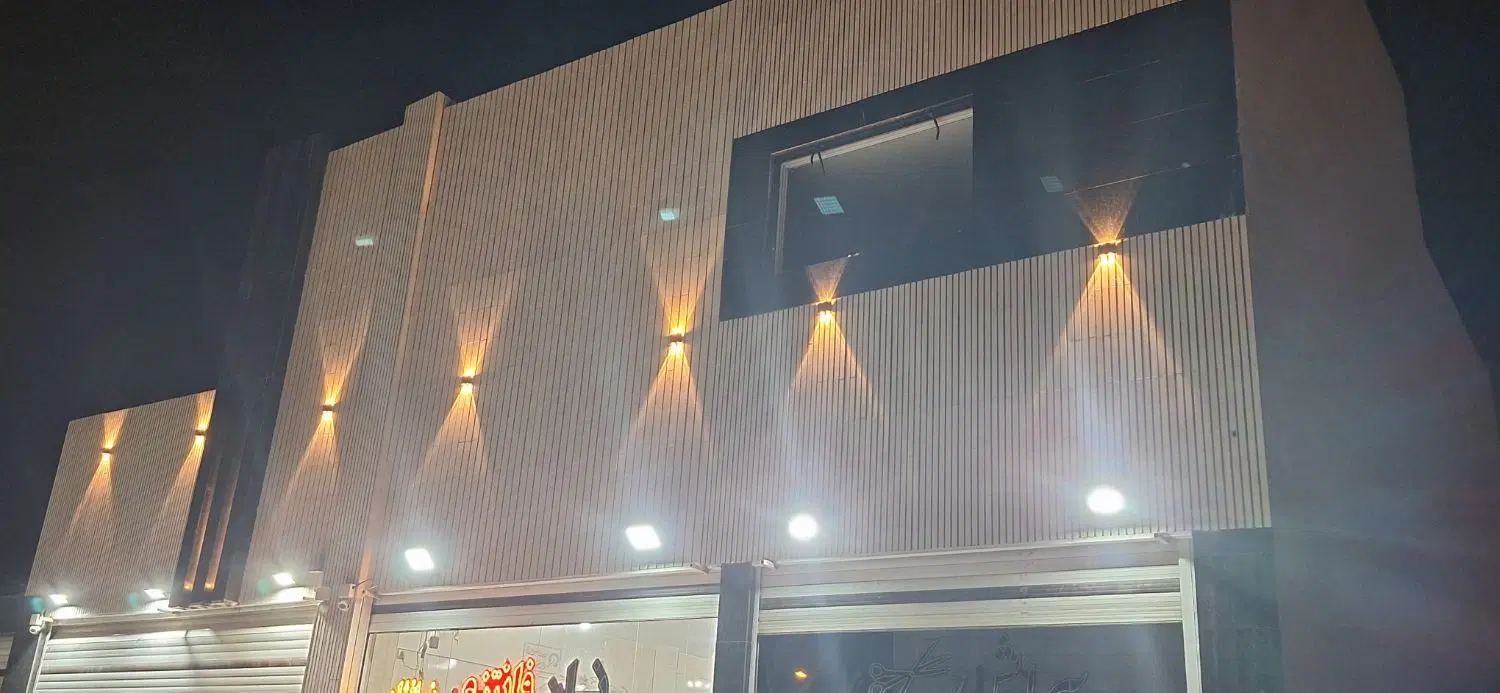 فروش دو باب مغازه تجاری و آپارتمان تک واحدی