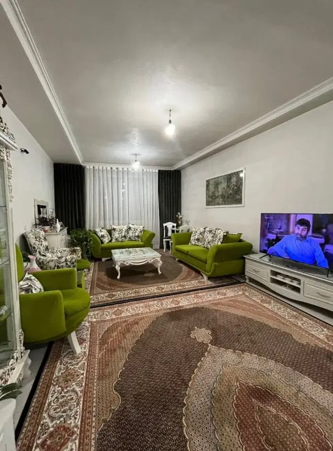 ۸۷ متر طالقانی