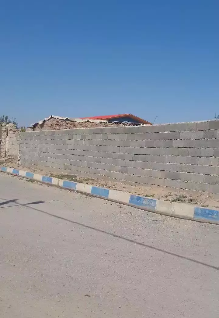 باغچه چهار دیواری ملک مسکونی زمین