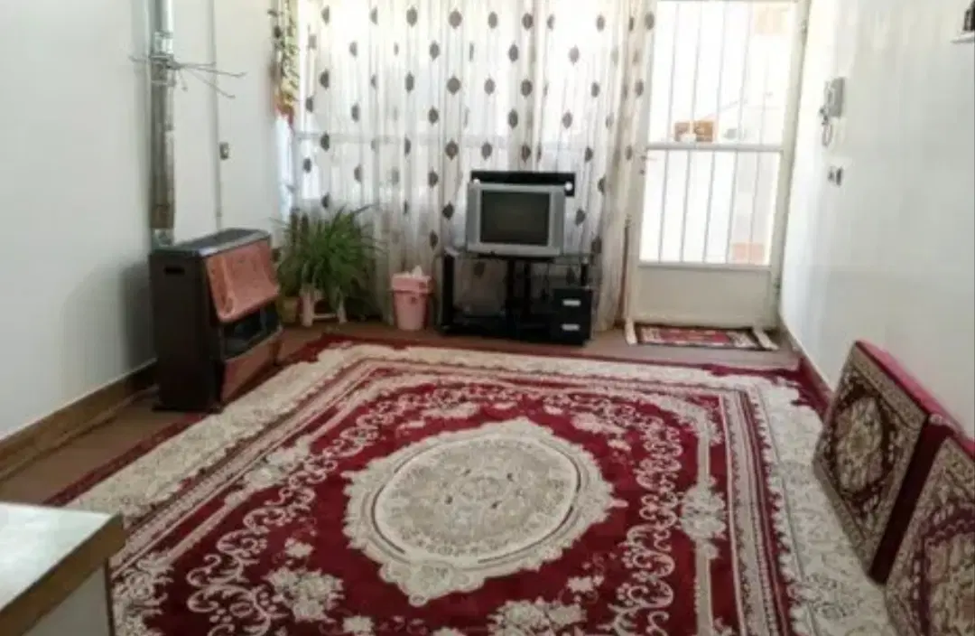 منزل طبقه بالا اجاره داده میشود