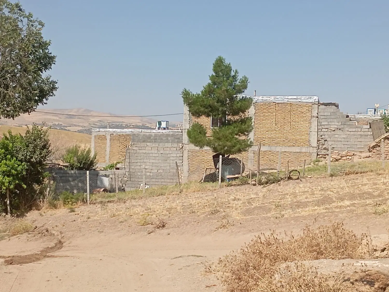 خانه روستایی اطراف جوانرود فروشی