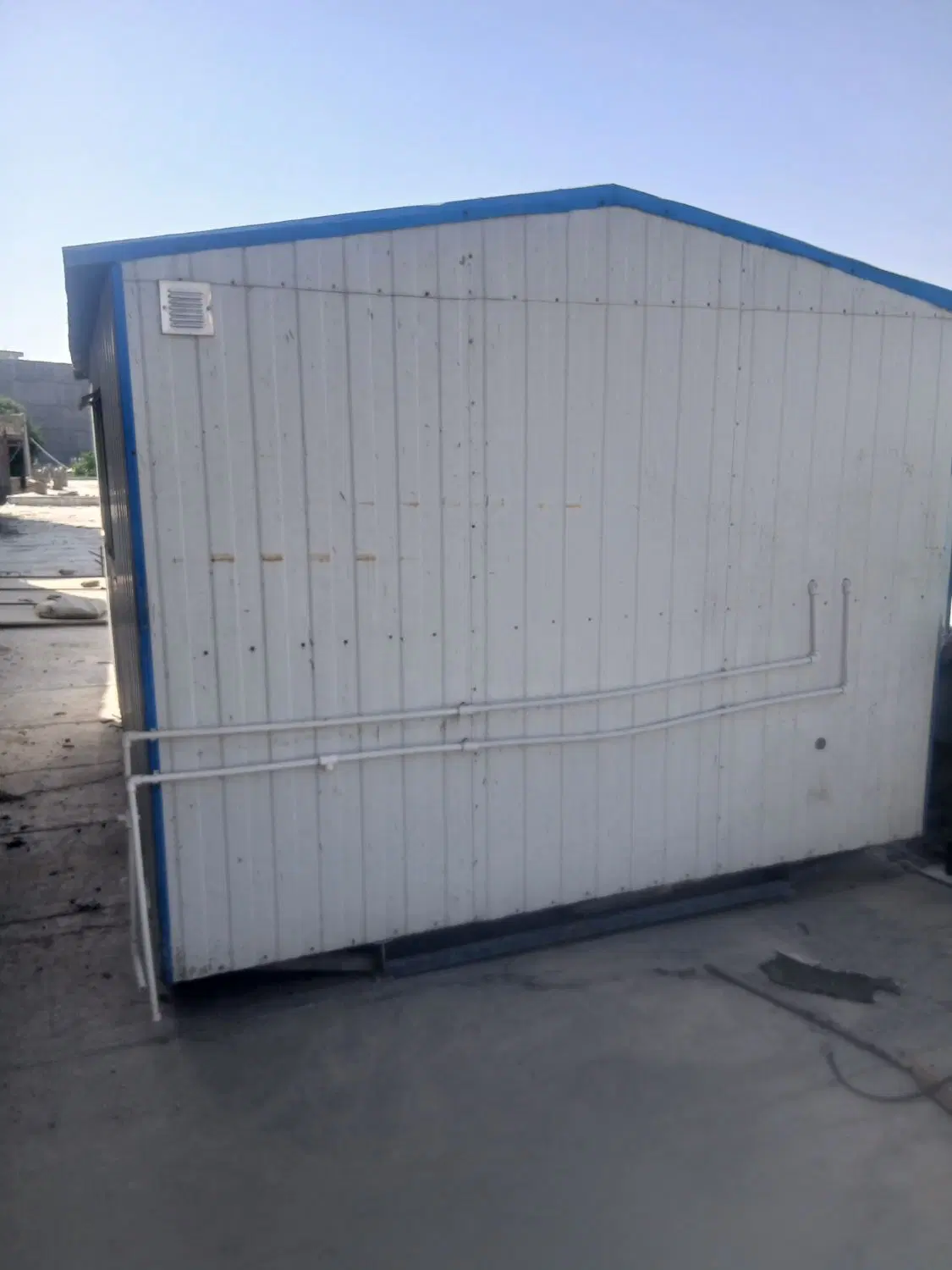 کانکس15 متری  در حد 3 در 5 سرویس دار