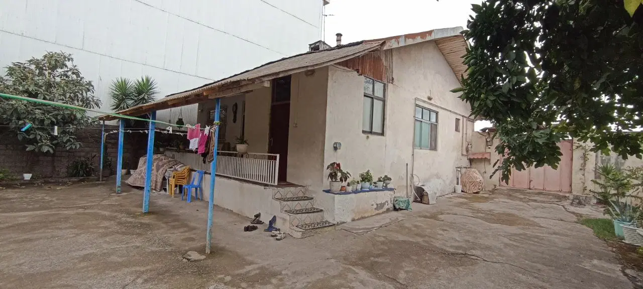 خانه ویلایی به مساحت ۳۹۷ متر سندار