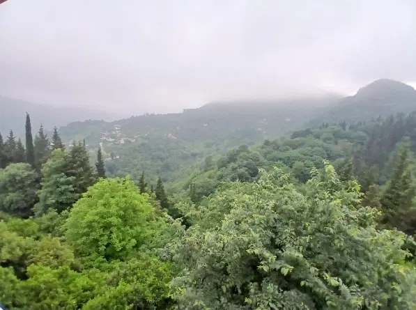 باغ ویلا گل مینا ، قلعه سفید ، کهریزسنگ لب خیابان