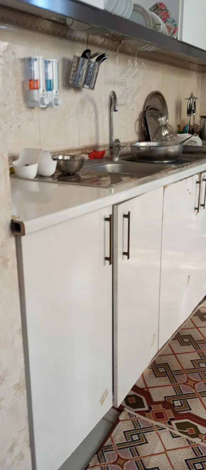 یک خانه طبقه اول 135متر راجدا با پارکینگ