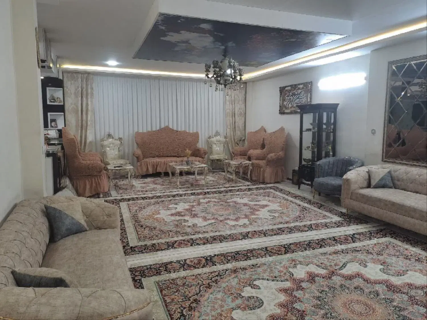 آپارتمان یاران .