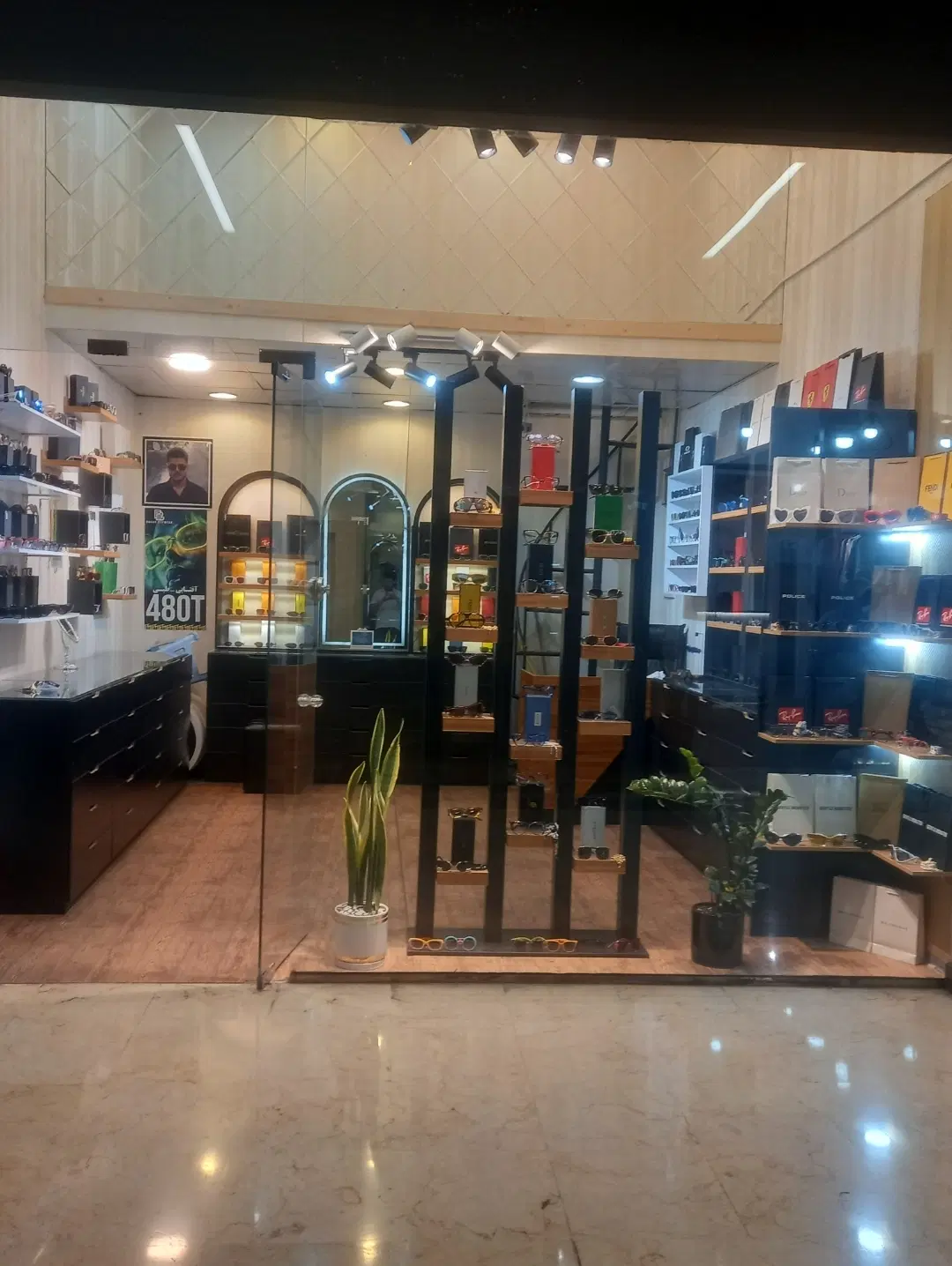 اجاره مغازه همکف لوتوس مال