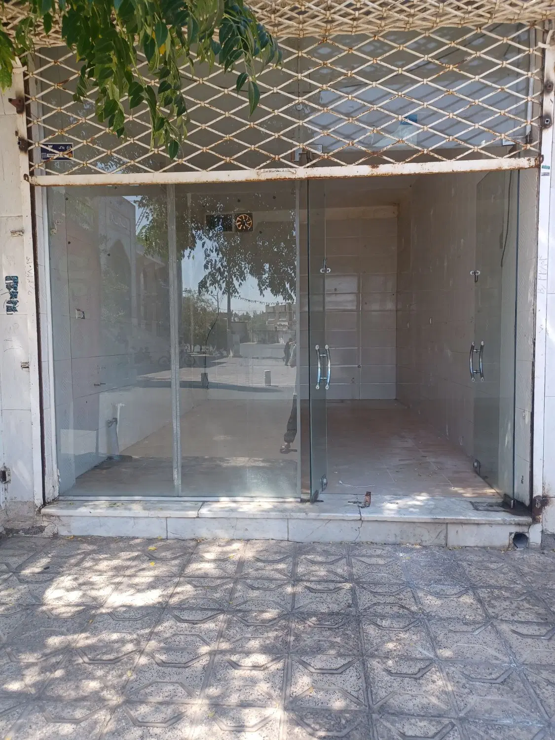 مغازه تجاری ۲۰ متر