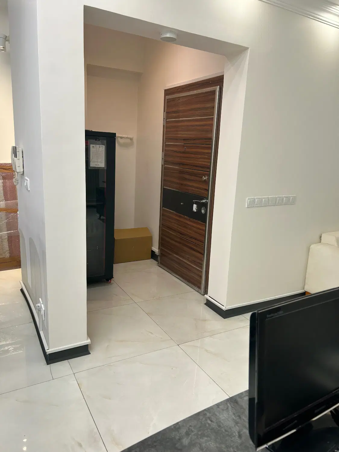 سند اداری ۹۴متر