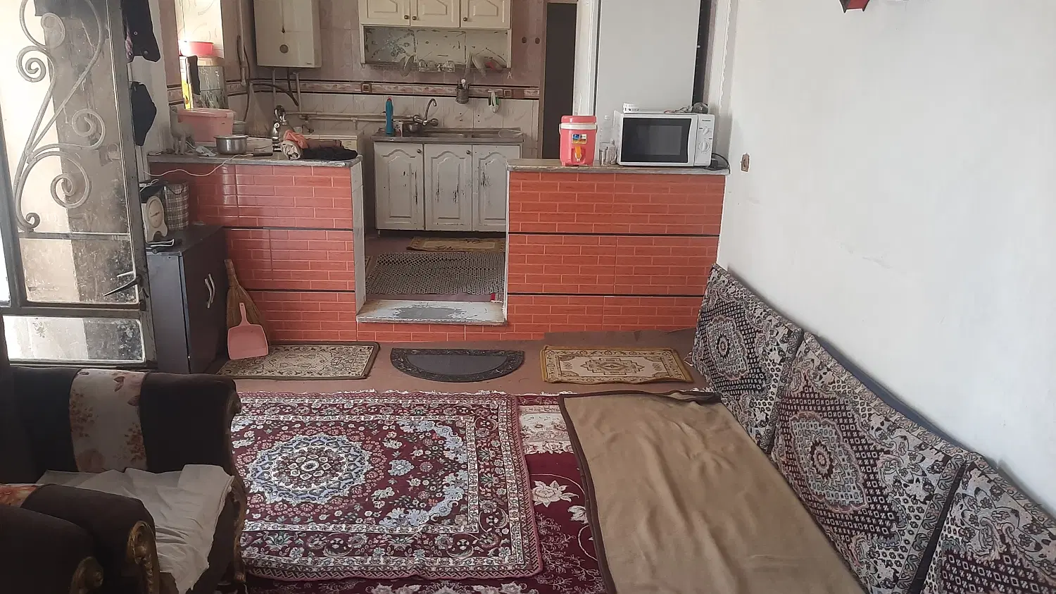 یک منزل مسکونی 2 واحد