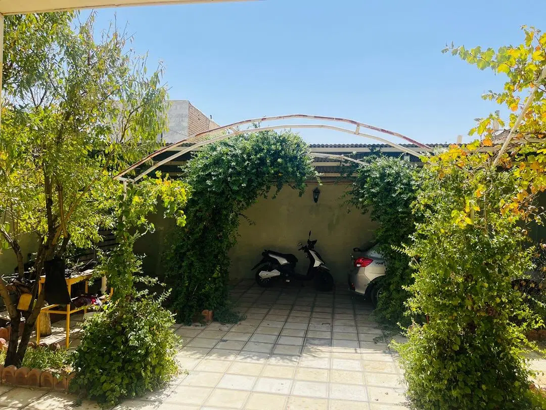 فروش خانه ویلایی ۲۶۰ متری