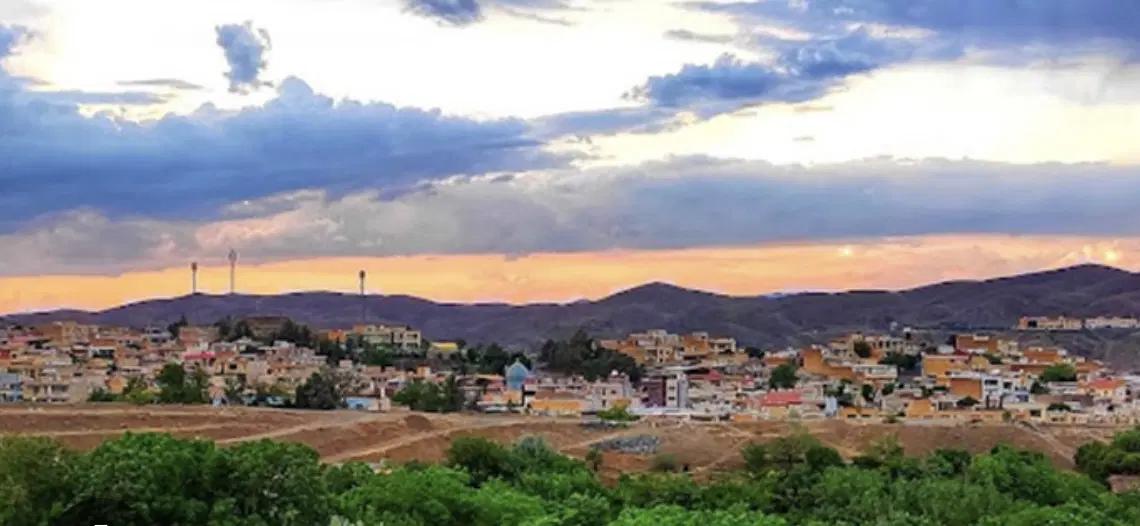 فروش زمین ویلایی و خانه نیم ساخت در درب بهشت جیرفت