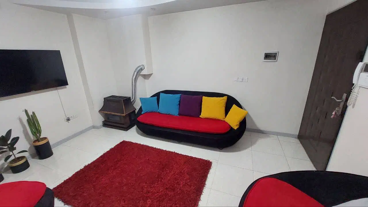 ۳۵ متری پارکینگ اختصاصی