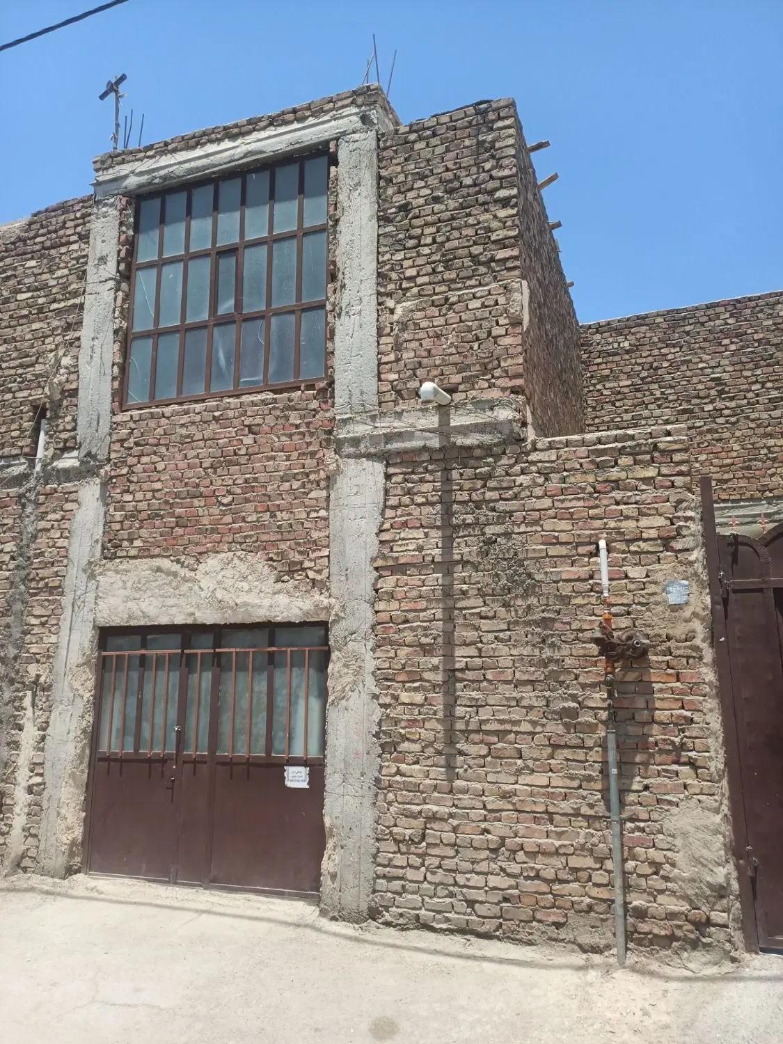 یک باب منزل در ولیعصر