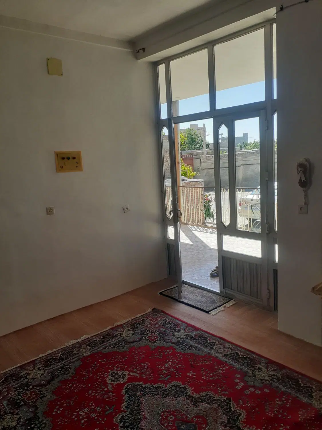خانه در کوی قجلو متراژ تقریبا ۳۹۰متر