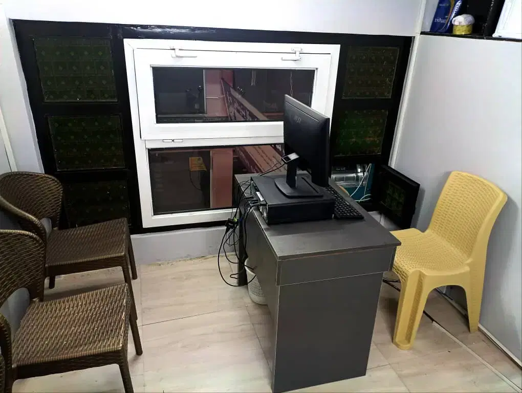 مغازه فروشی داخل پاساژ  طلایی عبادی ۸۳