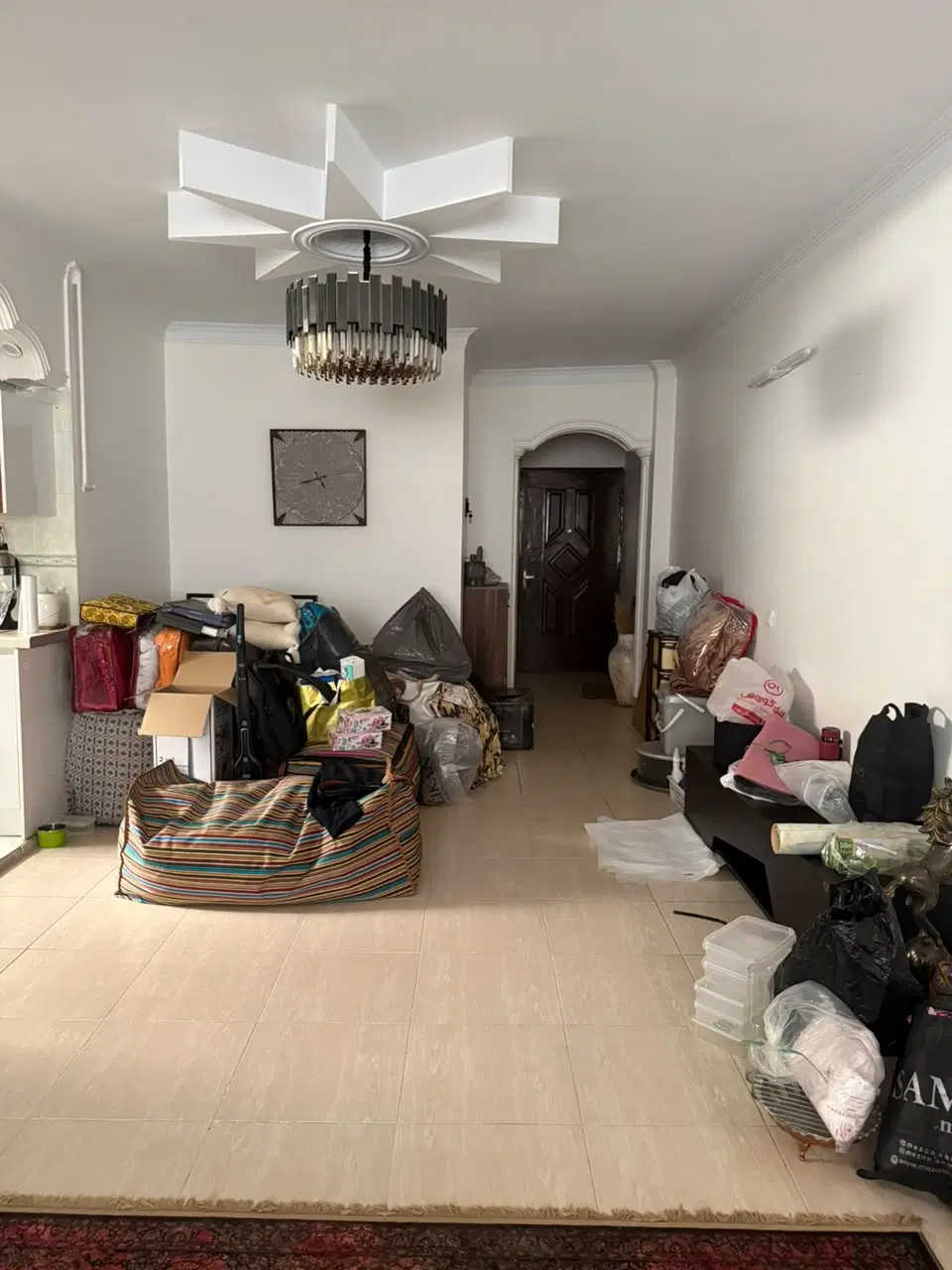 ۸۰ متر آپارتمان ۲خوابه با پارکینگ (مظفری.سجده ای)