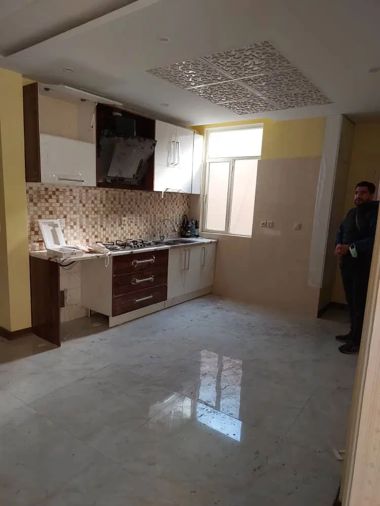 ۴۶ متر _بالای سپه_ طبقه دوم