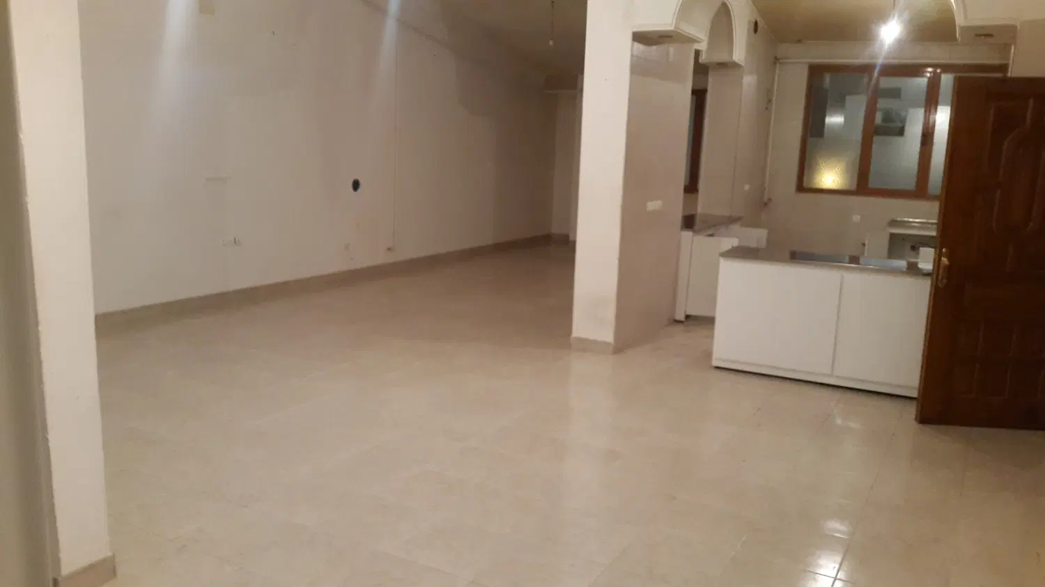 واحد ۱۴۰ متری در خیابان سعدی