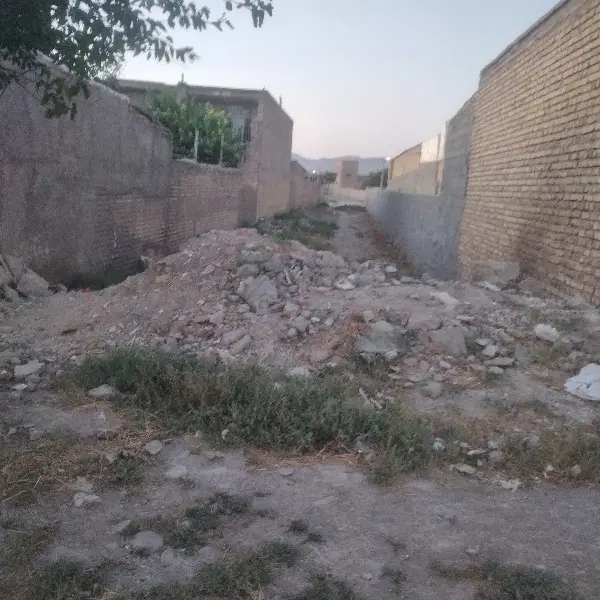 زمین فروشی
