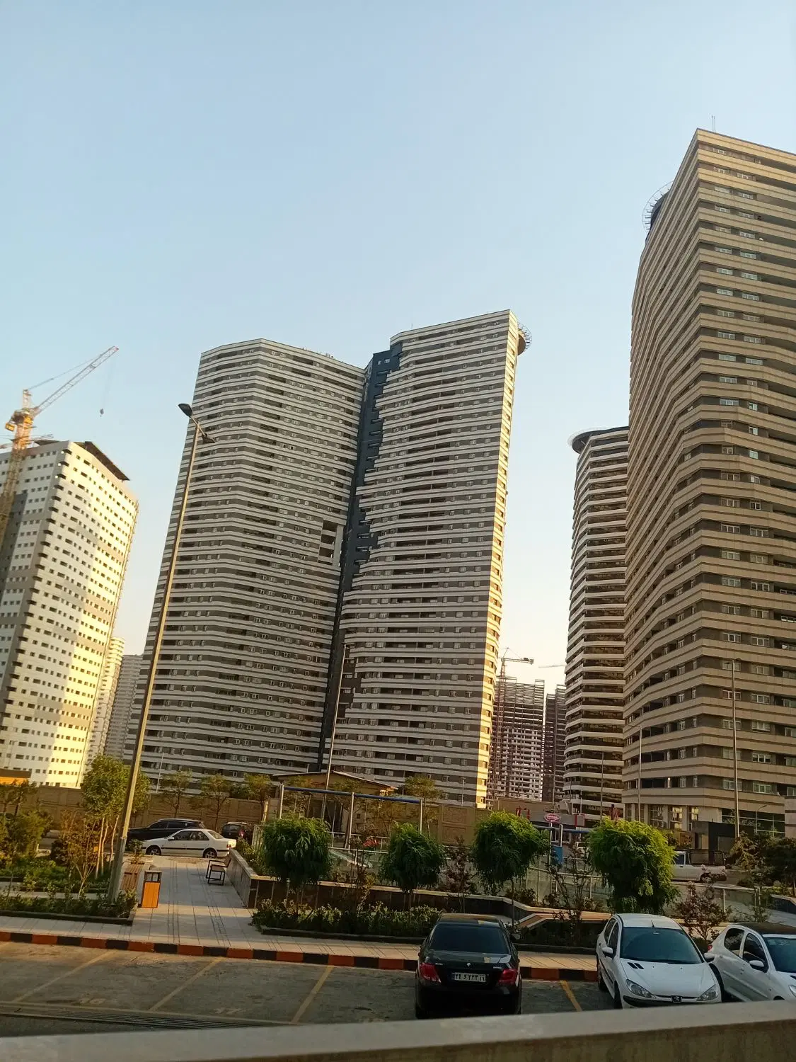 فروش ۳خوابه ۱۵۳ متر نوساز برج مجللB3