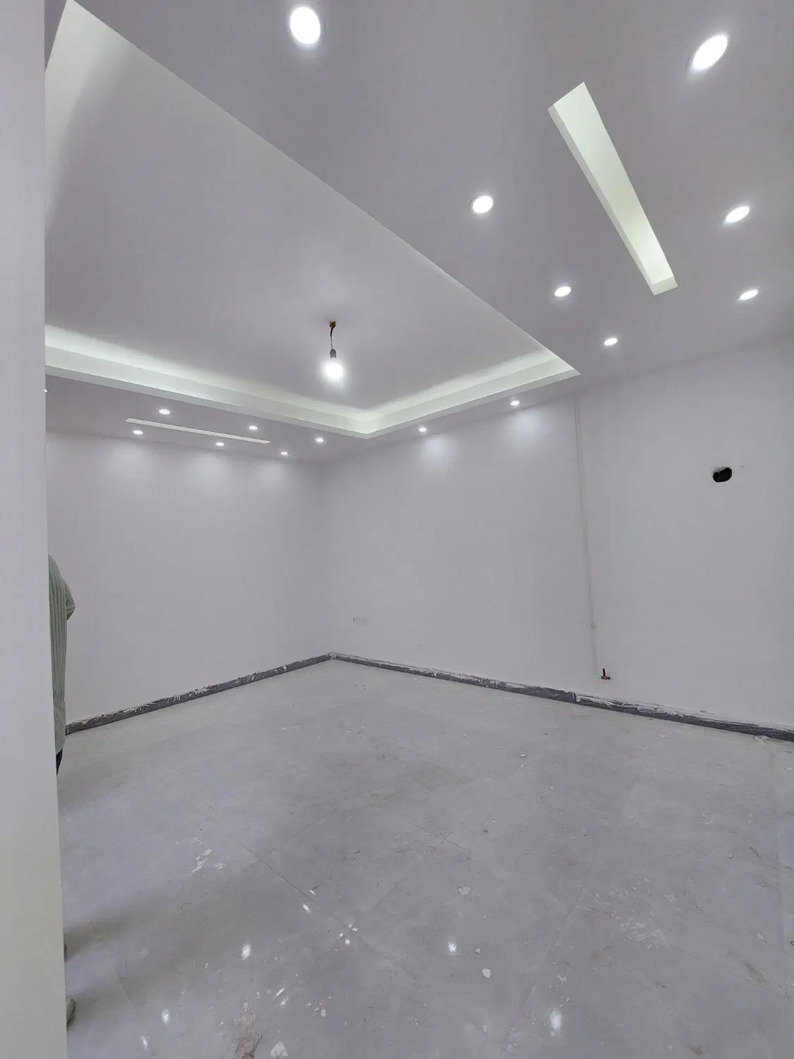 واحد لوکس عروسک ۶۰ متری