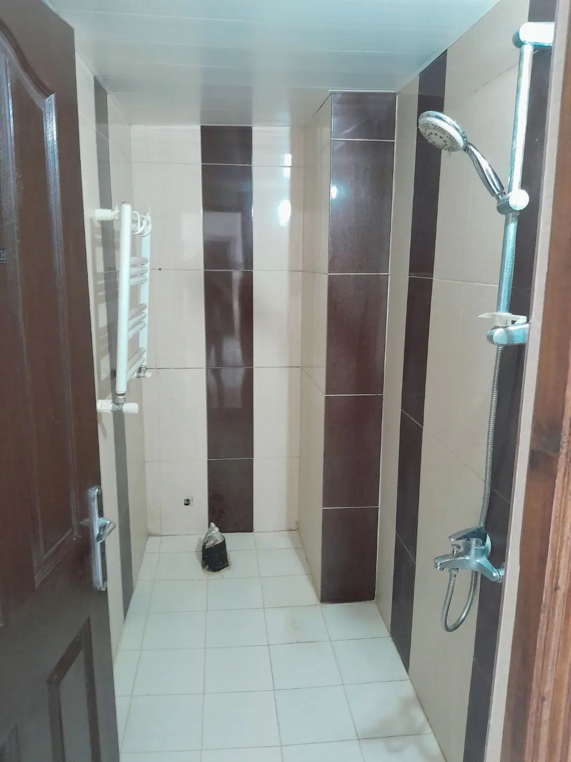 رهن واحد آپارتمان طبقه دوم پارکینگ اختصاصی