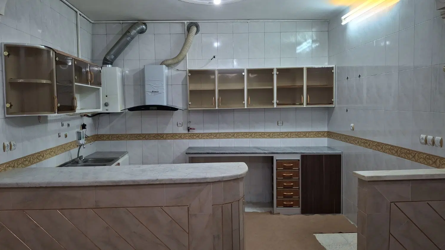 اجاره منزل مسکونی طبقه اول خیابان منتظری جنوبی