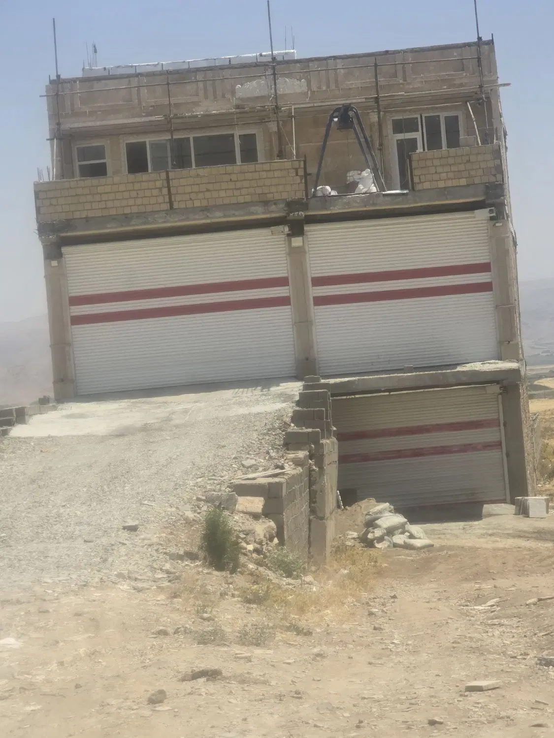 ملک تجاری مسکونی