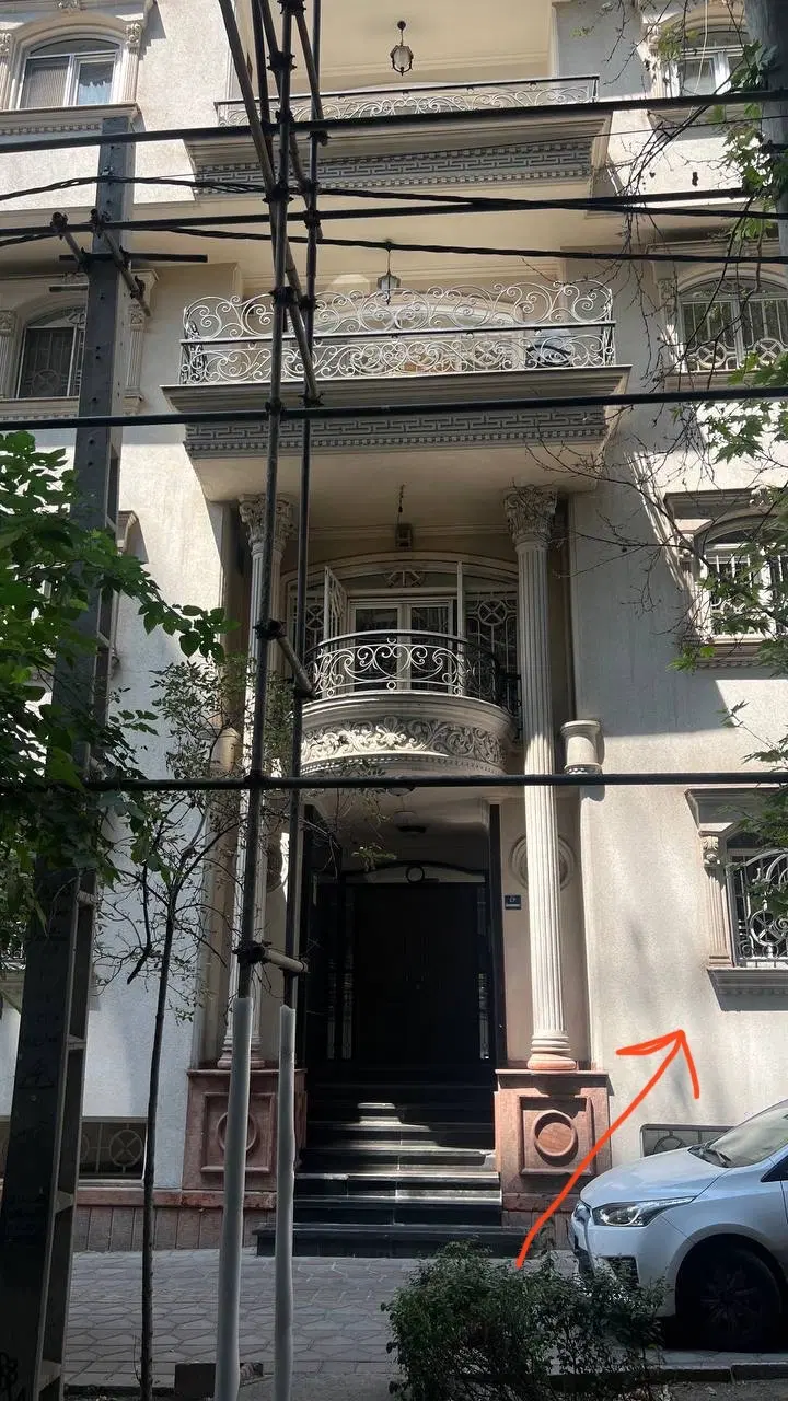 اکازیون ۵۷ متر تاپ لوکیشن دروس بر یار محمدی